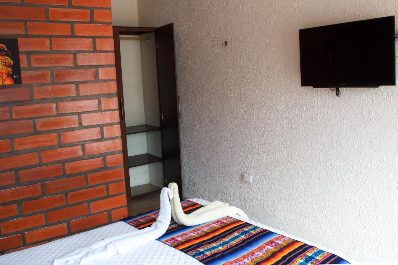 Hostal Monte Carmelo บาญอส ภายนอก รูปภาพ