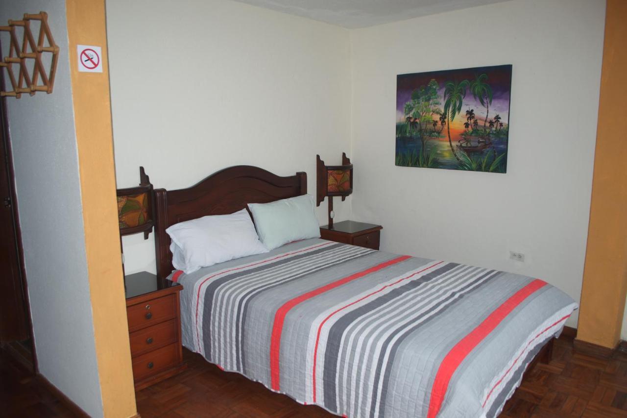 Hostal Monte Carmelo บาญอส ภายนอก รูปภาพ