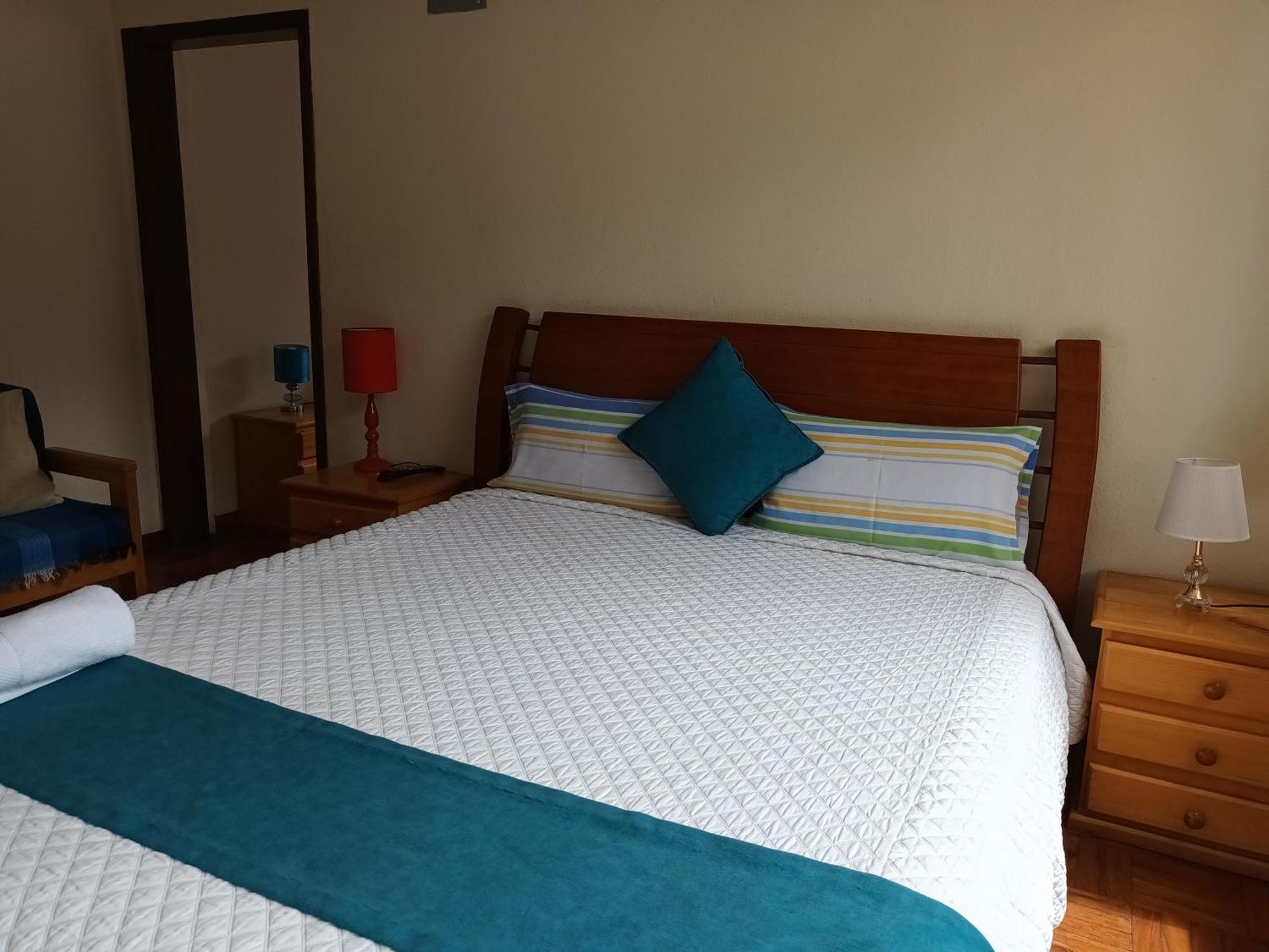 Hostal Monte Carmelo บาญอส ภายนอก รูปภาพ