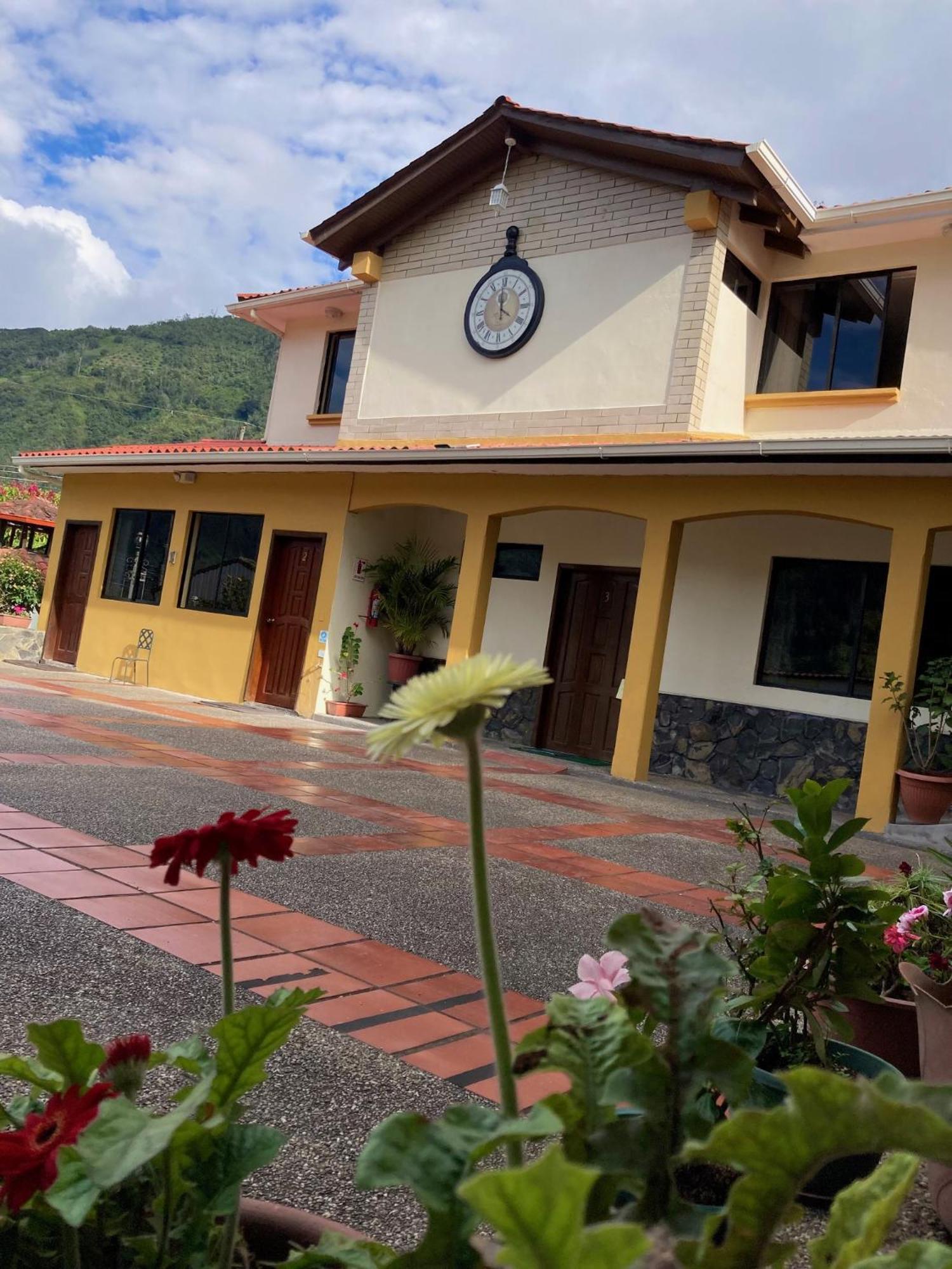 Hostal Monte Carmelo บาญอส ภายนอก รูปภาพ