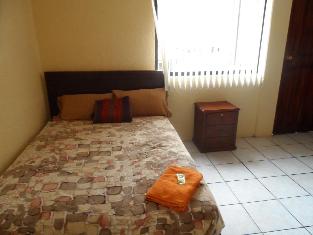 Hostal Monte Carmelo บาญอส ภายนอก รูปภาพ