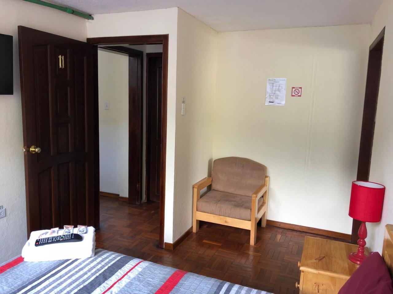 Hostal Monte Carmelo บาญอส ภายนอก รูปภาพ