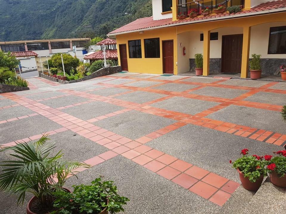 Hostal Monte Carmelo บาญอส ภายนอก รูปภาพ